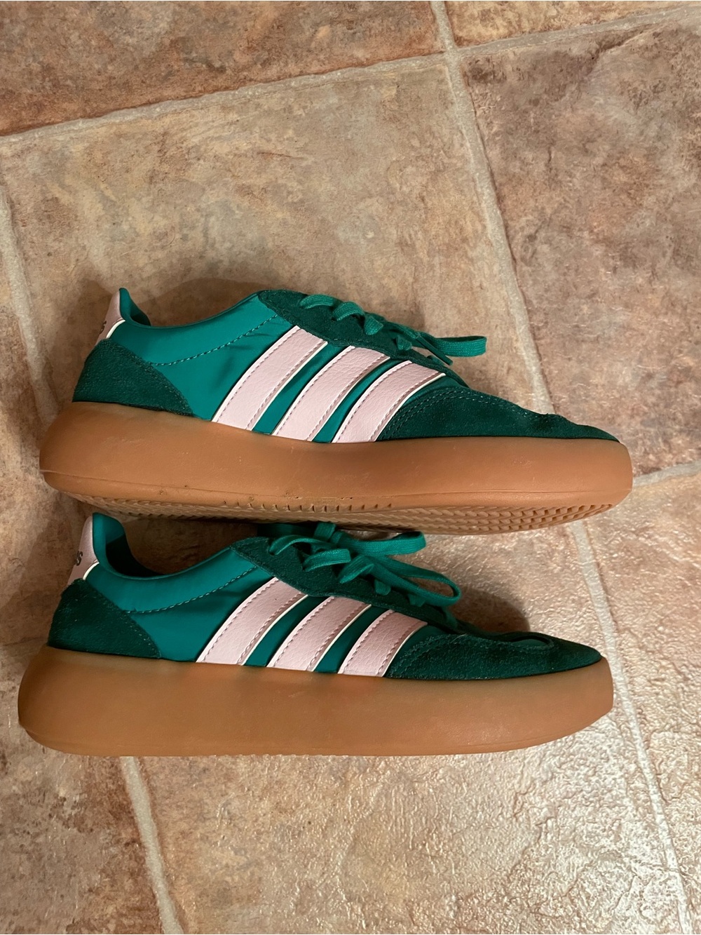 adidas Barreda Decode Sneaker - Collegiate Green/White - Picture 8 of 9